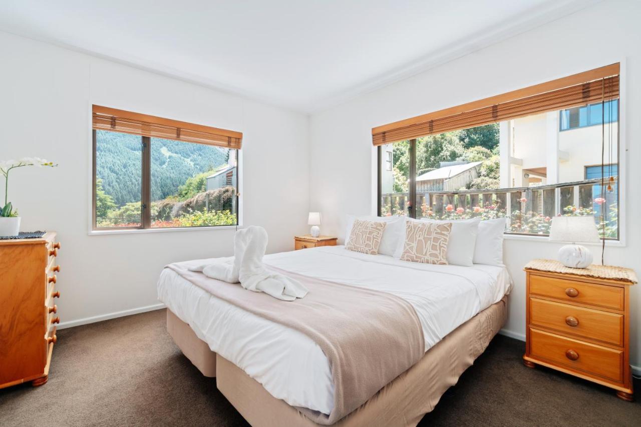 Town Centre Location With Stunning View - Unit 1 Apartment Queenstown Exterior photo